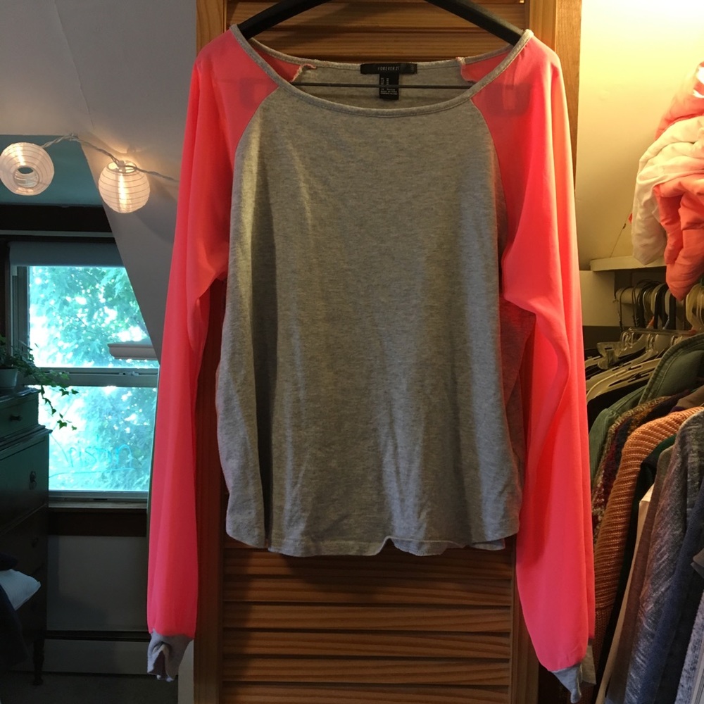 Forever 21 shirt size M